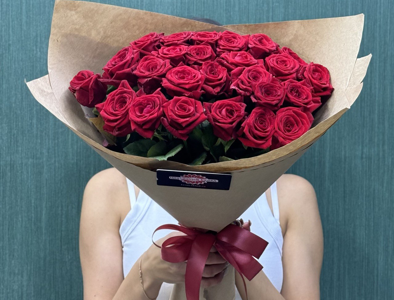 Букет из красных роз 25шт