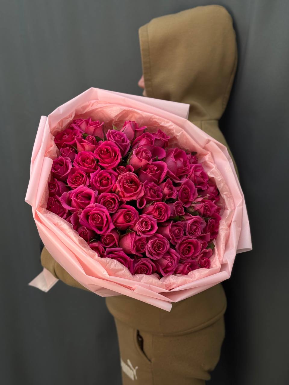 Букет из розовых роз 51шт